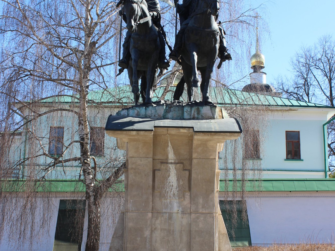 Monument to the Saints Boris and Gleb景点图片