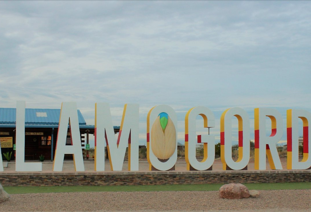Giant Alamogordo Landmark景点图片