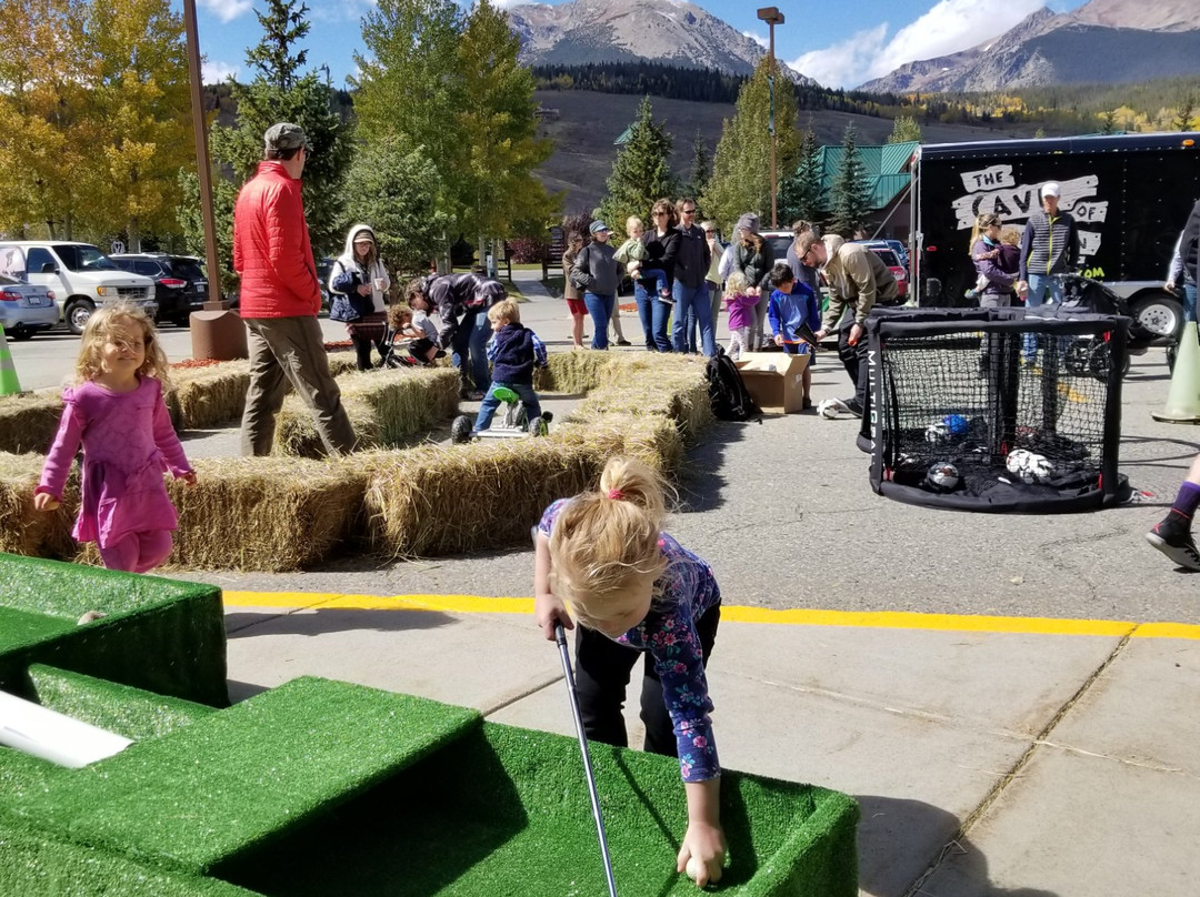 Outlets at Silverthorne-银座必去景点