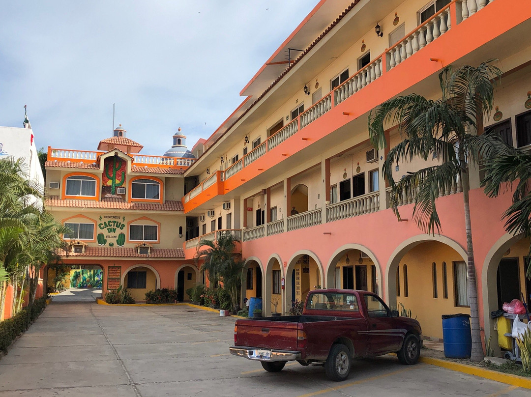 Hotel Cactus Inn主图