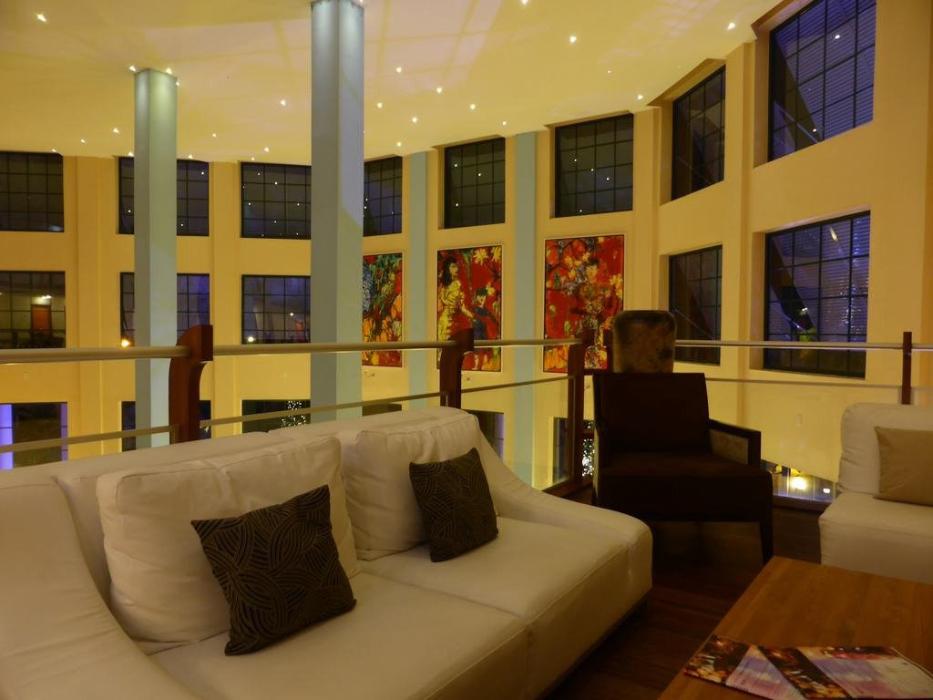 皇家托拉里卡酒店主图