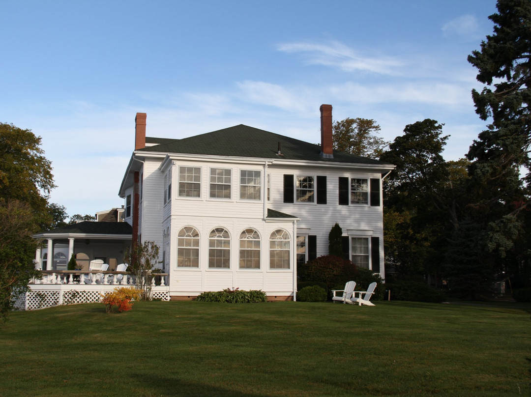 Brighton Beach Range Lighthouses-夏洛特镇必去景点