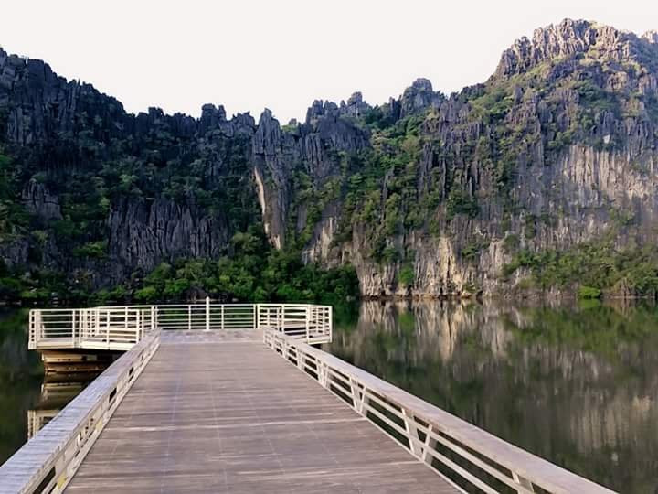 Falaises de Linderalique景点图片