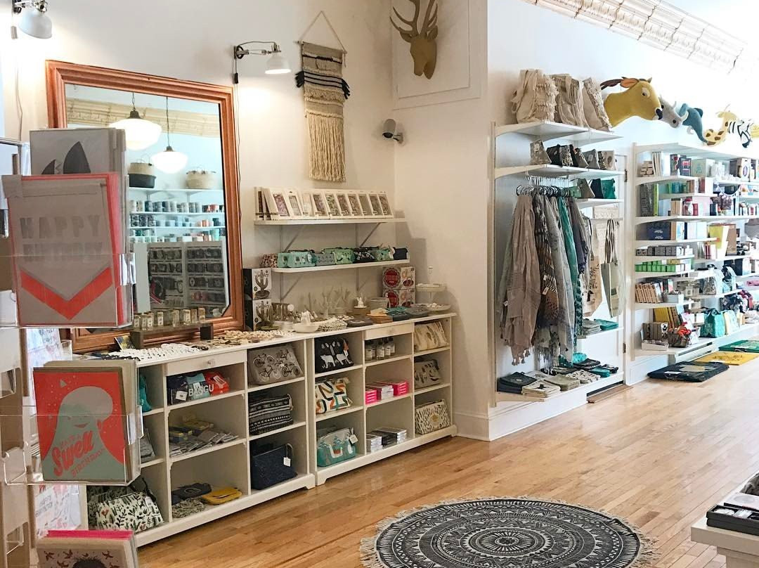 Dots & Loops-卢嫩堡必去景点