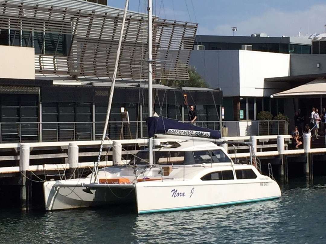 Catamaran Charters-墨尔本必去景点