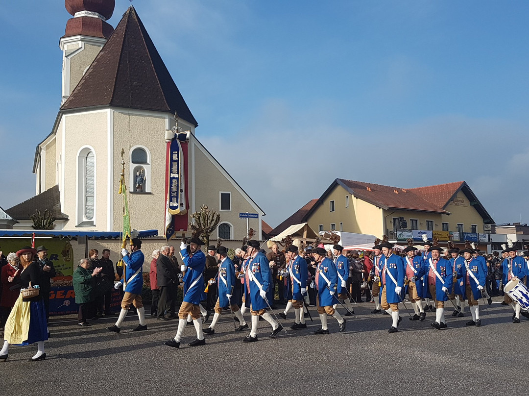 Gasthof Kirchenwirt Irrsdorf主图