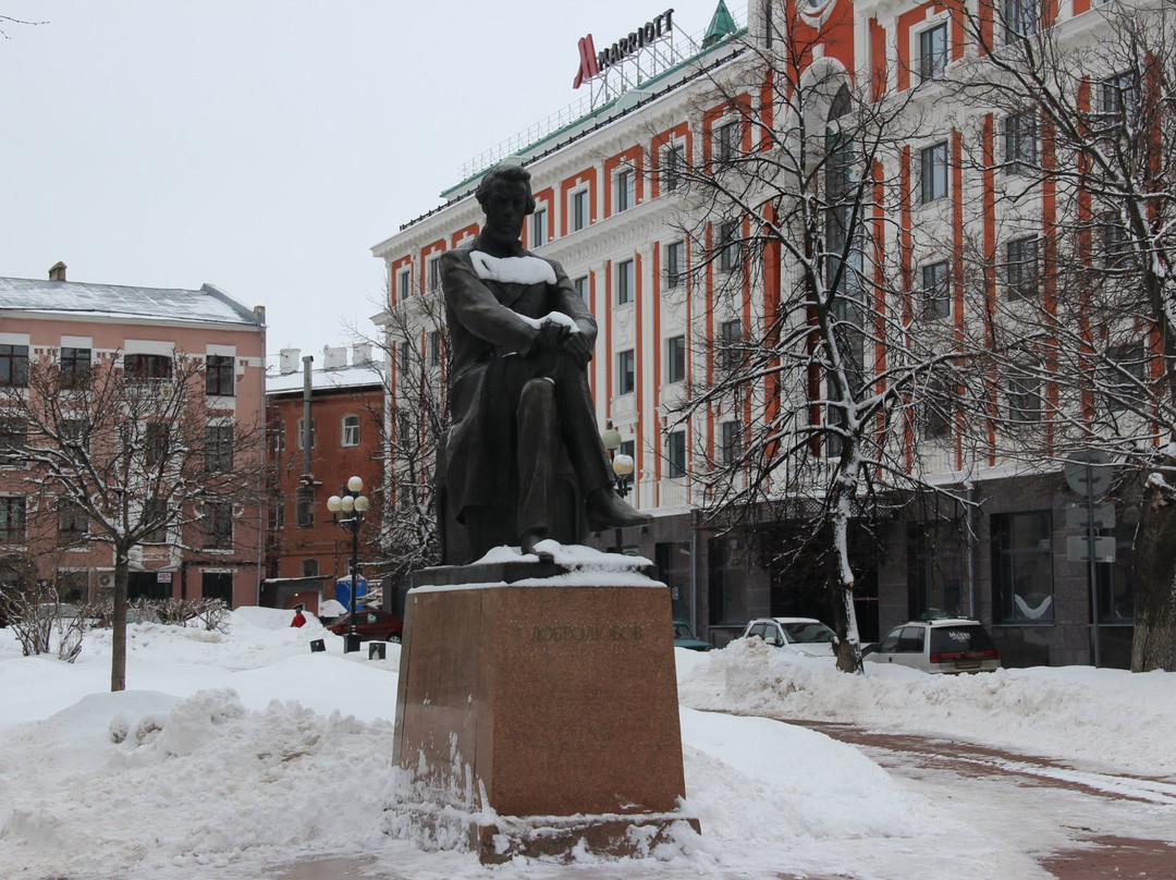 Dobrolyubov Monument景点图片