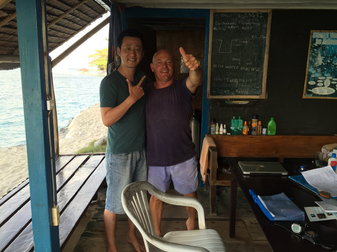 Tarvis Dive Center-罗哈斯必去景点