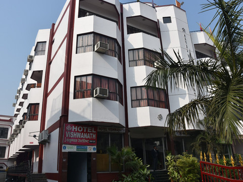 Sahilamau酒店住宿-卫视华纳斯酒店