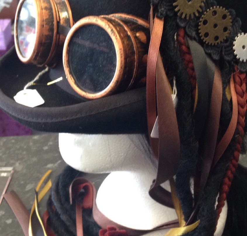 Gosling Gothware-德洛兰恩必去景点