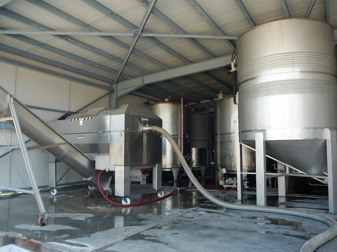 A. Megapanos Winery-Pikermi必去景点