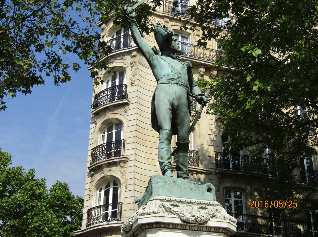 Michel Ney Monument景点图片