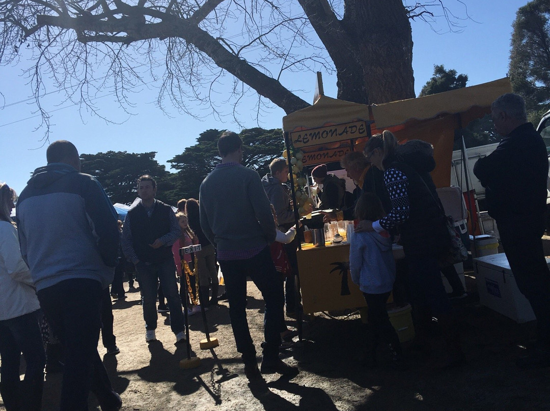 Mornington Racecourse Market景点图片