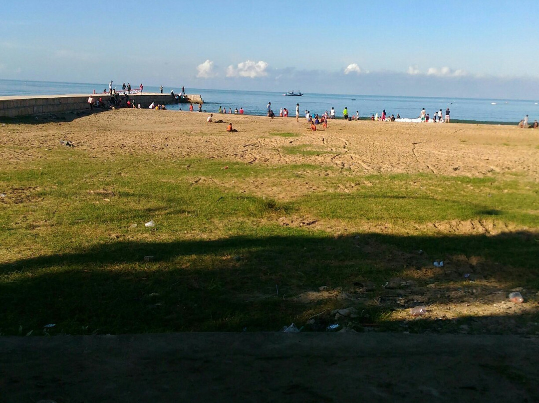 Pagatan Beach景点图片