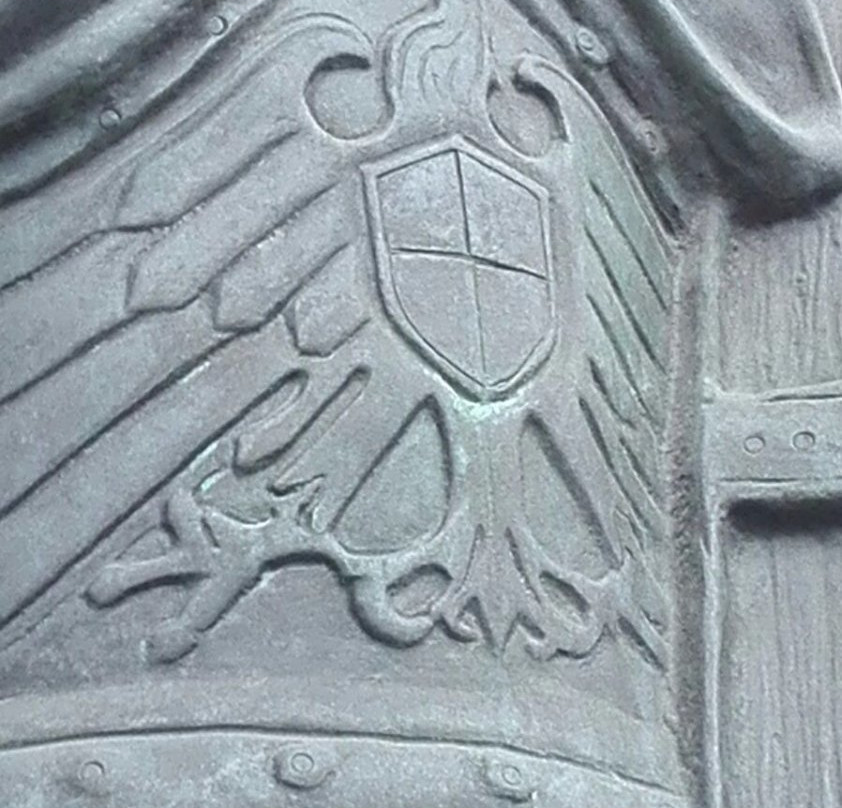 Skulpturen "Wahrheit und Gerechtigkeit"-伍珀塔尔必去景点