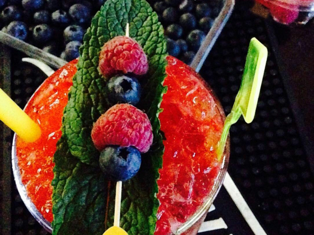 Deluxcoffee Gin Coctel-Marin必去景点