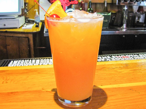 Auberry餐馆和美食-Shaver Lake Pub N Grub