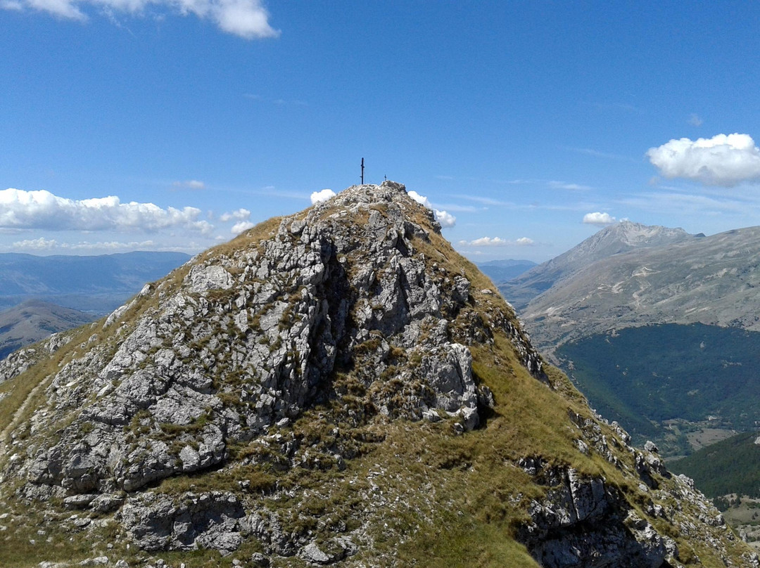 Rocca di Mezzo旅游景点-Parco Regionale Sirente Velino