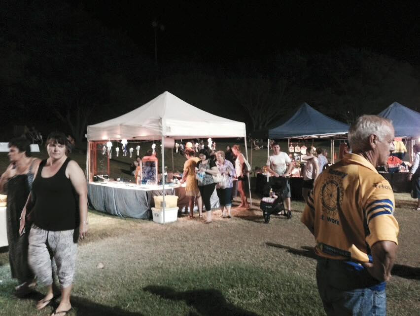 Strand Night Markets-汤斯维尔必去景点