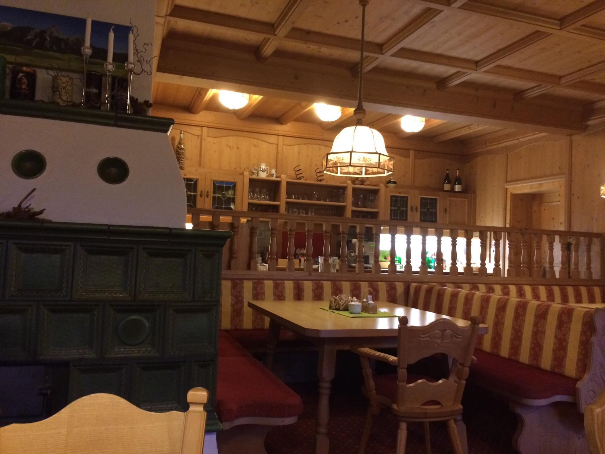 Wohlfühlpension Alpenhof-餐饮