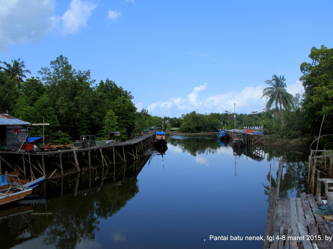 Batu Nenek Beach-Sambas必去景点