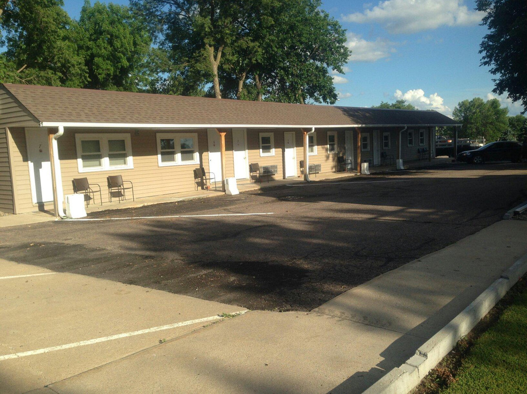 Deluxe Motel