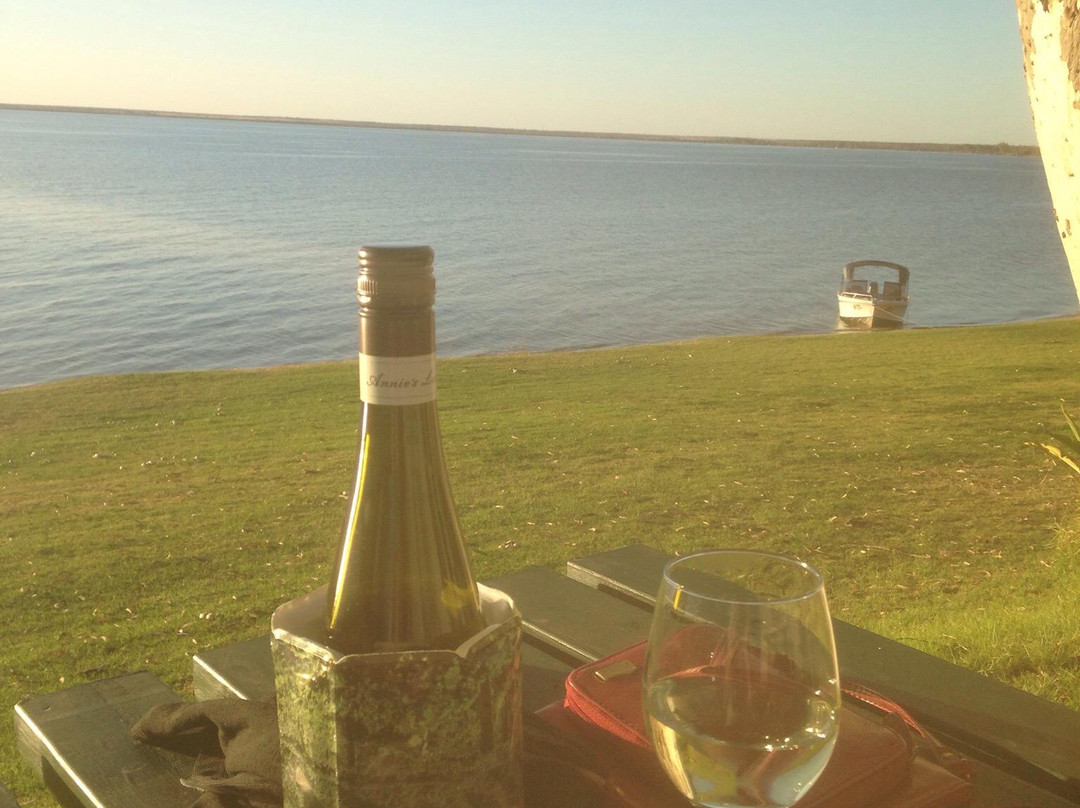 Moorook餐馆和美食-Blue Bird Cafe