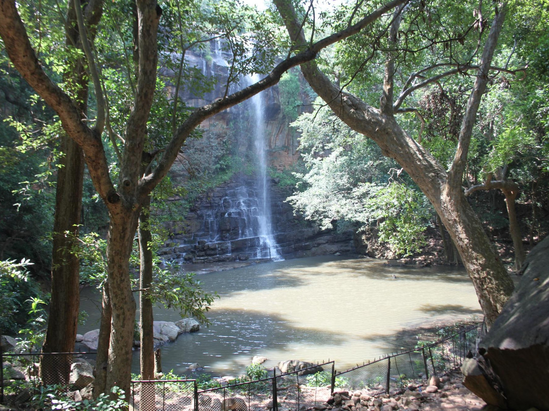 Mallela Theertham Waterfalls景点图片