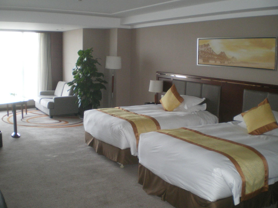 新安东大饭店 主图