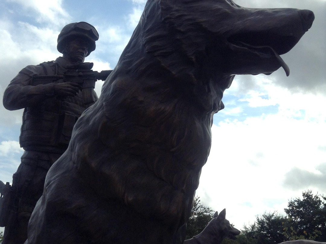 U.S. Military Working Dog Teams National Monument-圣安东尼奥市必去景点