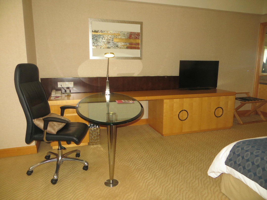 上海复旦皇冠假日酒店主图