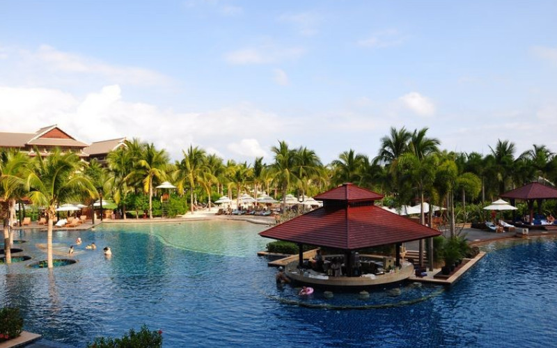 金茂三亚亚龙湾丽思卡尔顿酒店主图