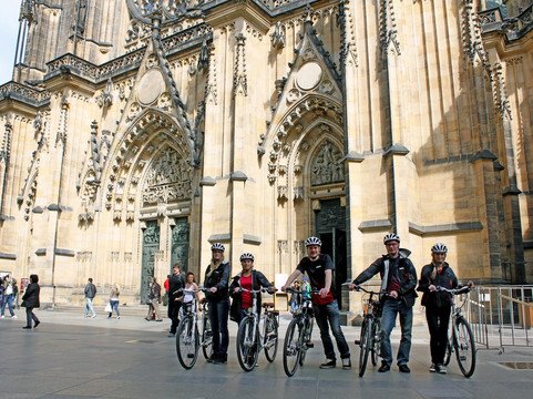 Ecotours-布拉格必去景点