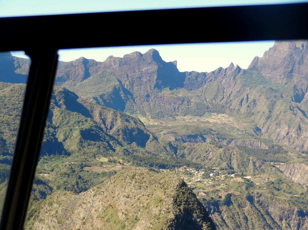Corail Helicopteres景点图片