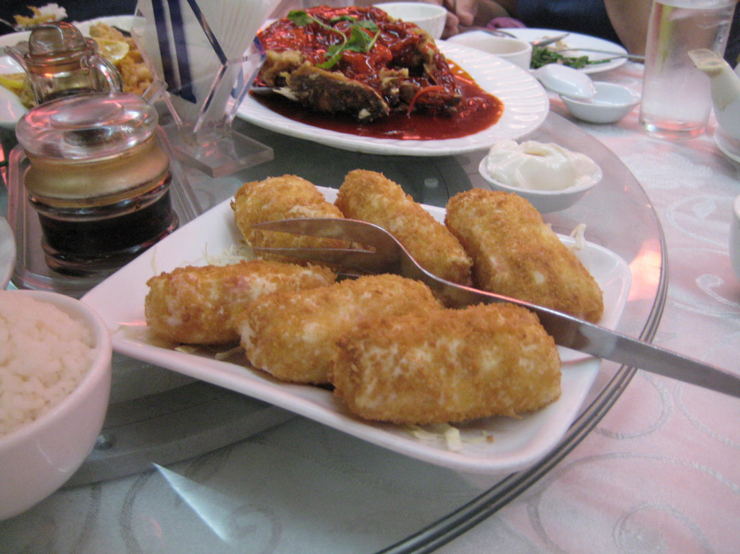 Uno Wharf Seafood Palace