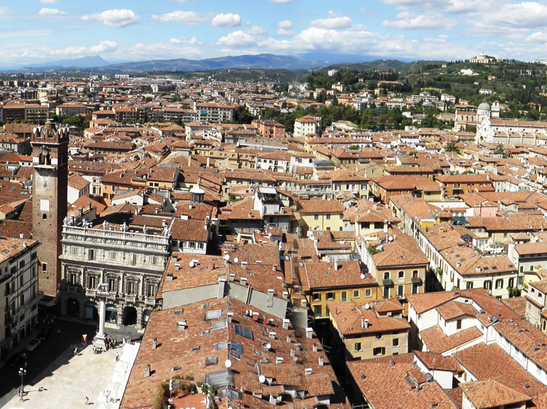 Torre dei Lamberti-维罗纳必去景点