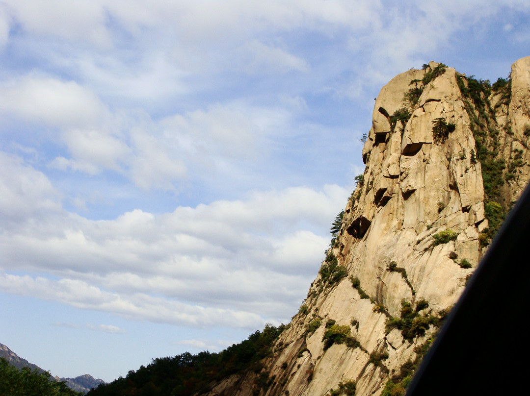 雾灵山景点图片