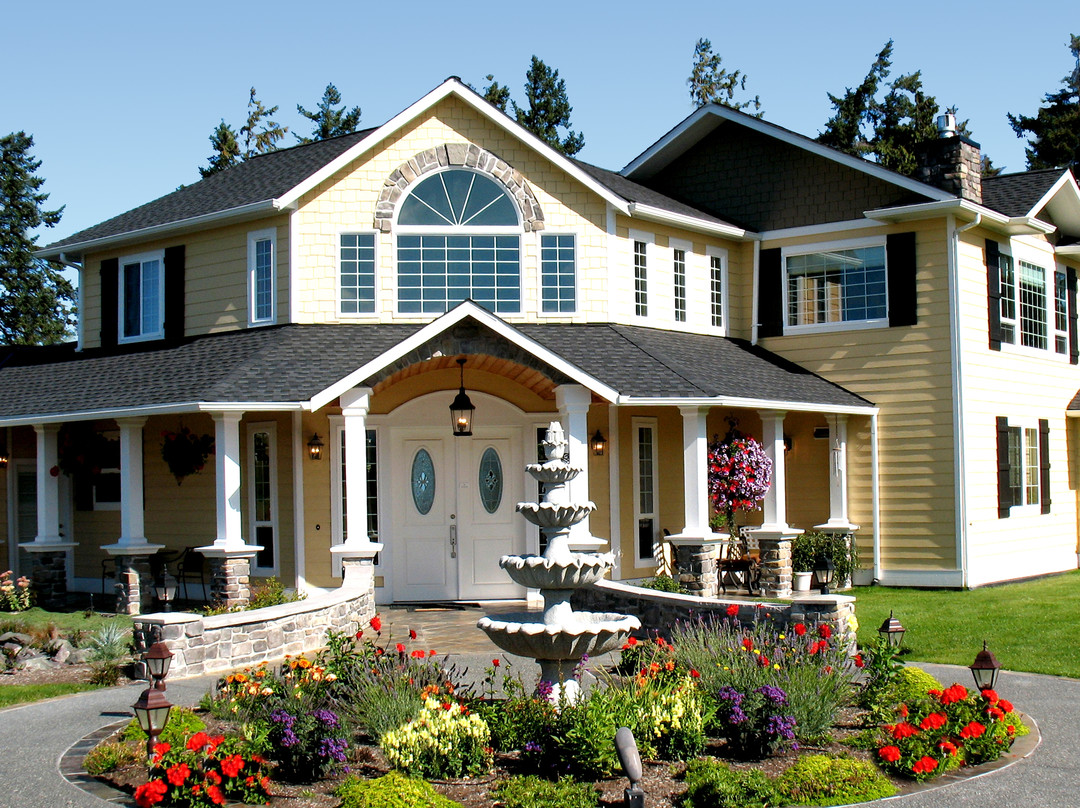 Salt And Cedar Bed And Breakfast