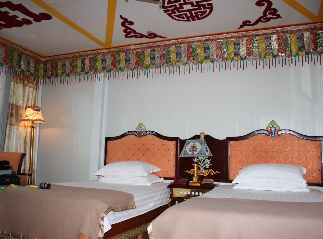 金银滩藏家风情苑主图