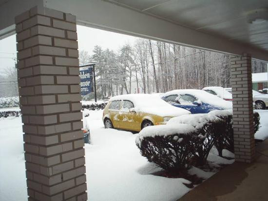 Golden Manor Motel主图