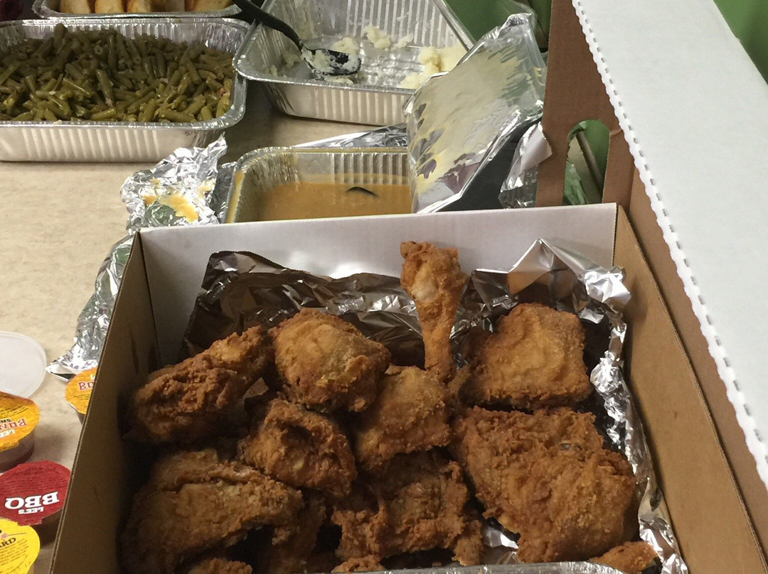 Lee's Famous Recipe Chicken