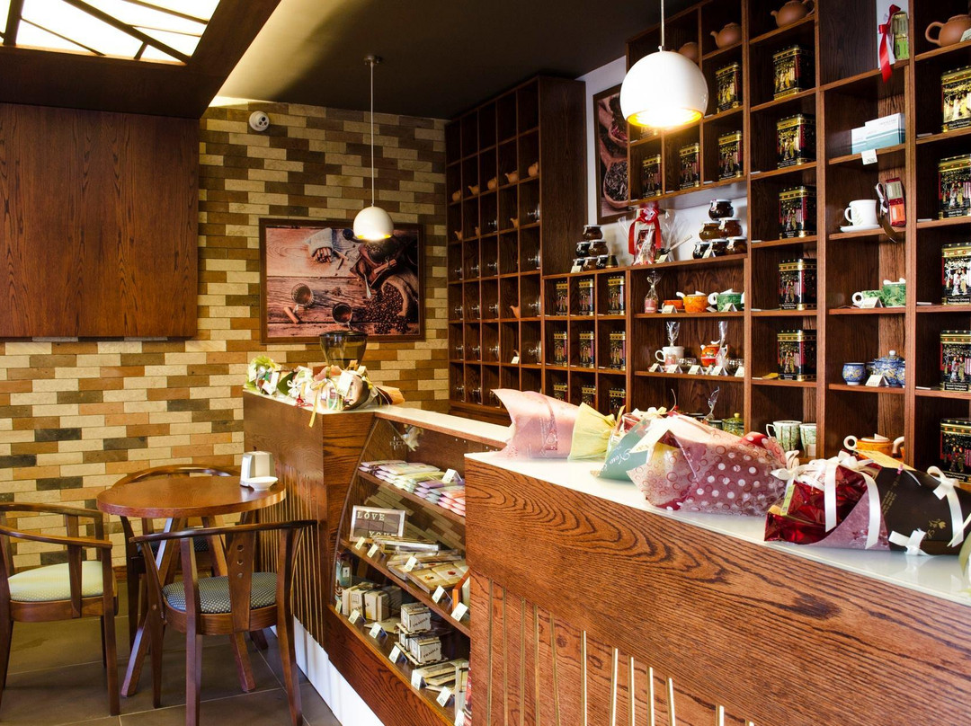 Agjabedi餐馆和美食-Renaissance Tea House & Restaurant