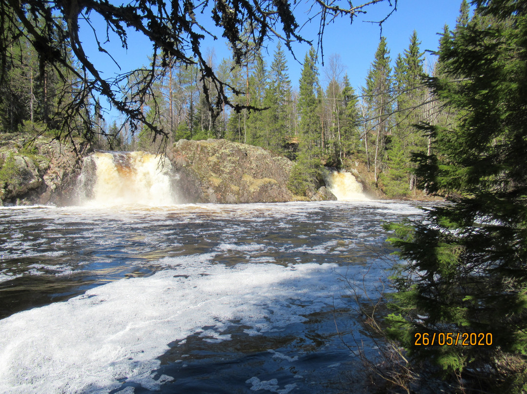 Komulankongas waterfall