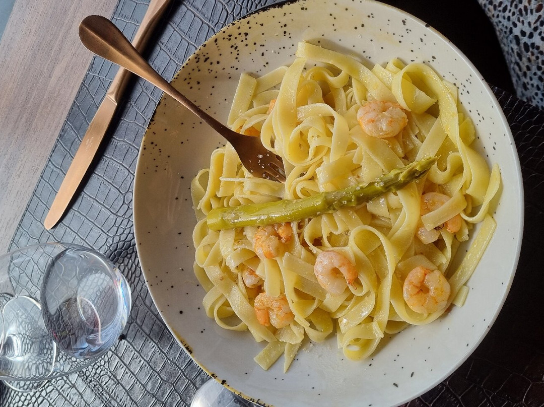 Mambu Restaurant Beach Club