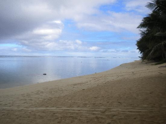 Titikaveka Beach景点图片