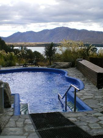 蒂卡普温泉水疗馆-特卡波湖必去景点