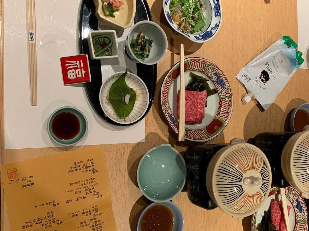 叶渡莉旅馆主图