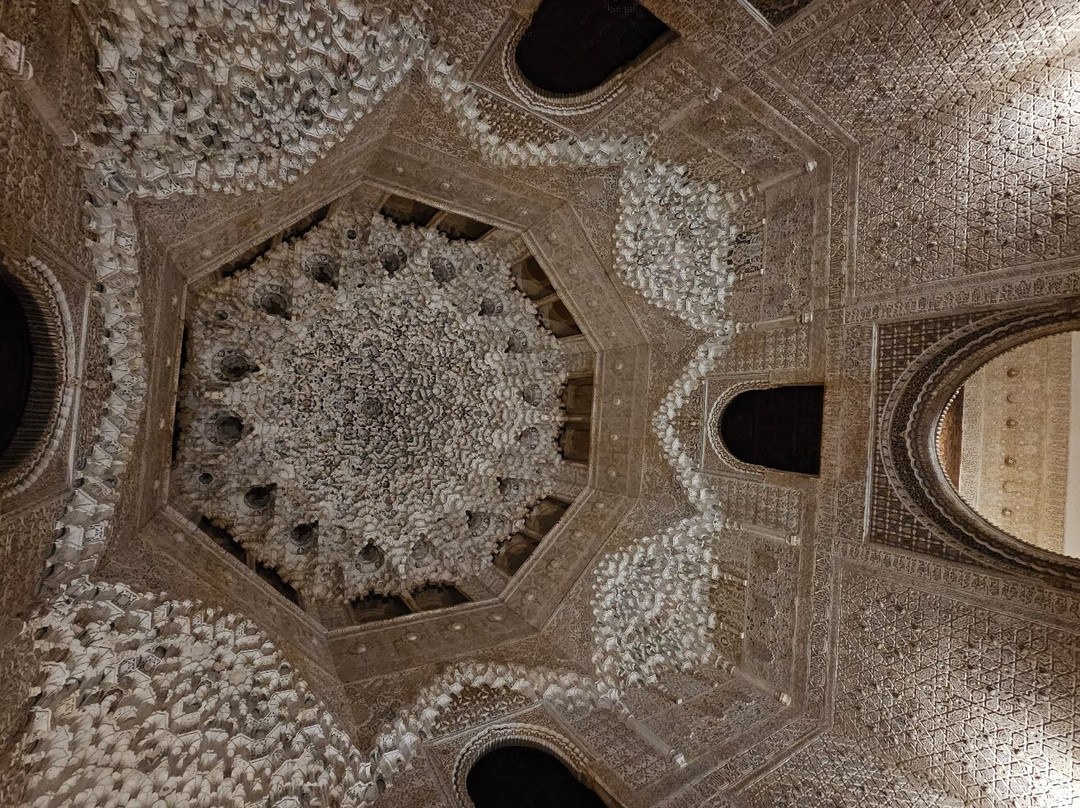 Lolita's Tours-格拉纳达必去景点