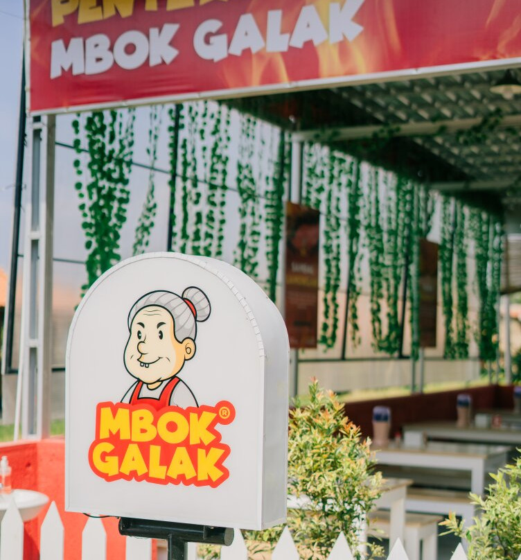 Penyetan Mbok Galak Klaten Sambal Bakar