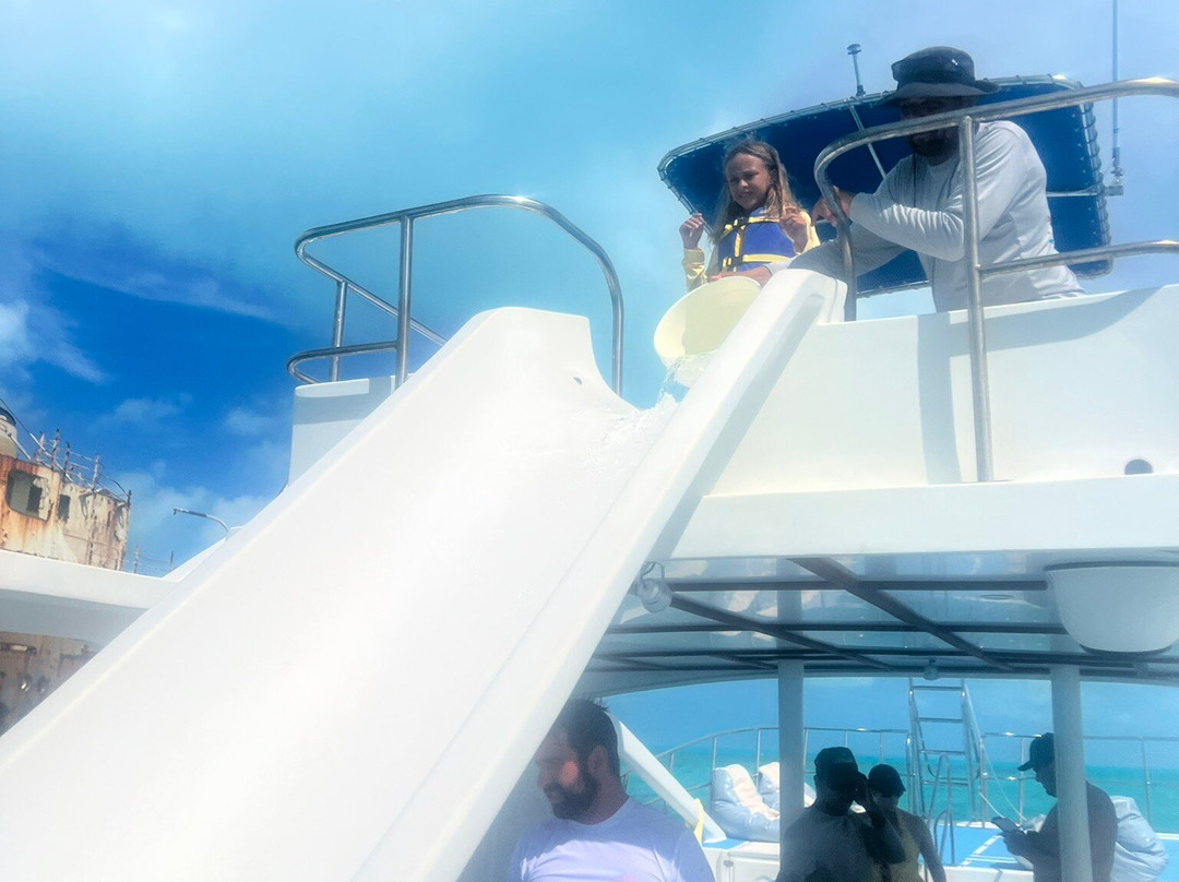 Grace Bay Watersports-普罗维登西亚莱斯必去景点